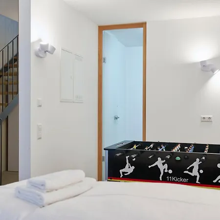 Tropical Island 23c - Seesicht - Massage - Bbq - Billiard - Trambolin - Tischkicker - Penthouse - Parkplatz بيت للعطل أونينغين
