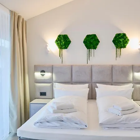 Tropical Island 23c - Seesicht - Massage - Bbq - Billiard - Trambolin - Tischkicker - Penthouse - Parkplatz Ferienhaus *