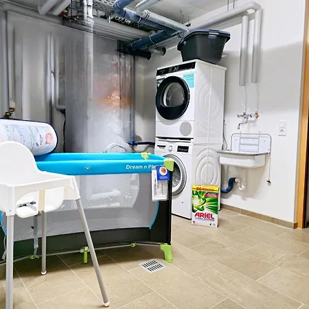 Tropical Island 23c - Seesicht - Massage - Bbq - Billiard - Trambolin - Tischkicker - Penthouse - Parkplatz * Ohningen